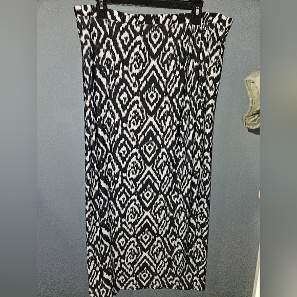 Valerie Stevens Womans Maxi Black/White Skirt Size Xl - Picture 1 of 12